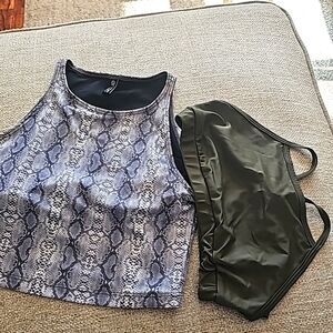 Onzie Tank tops 2 for 1 price 1. Gray 1. Green both s/m
